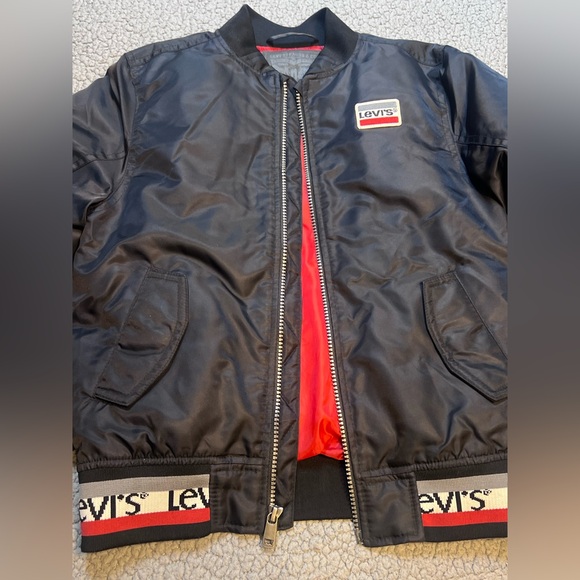 Levi’s Big Boys Bomber Jacket Black And Red Graphic Print Logo Size Small 8-10 Y - Picture 6 of 13